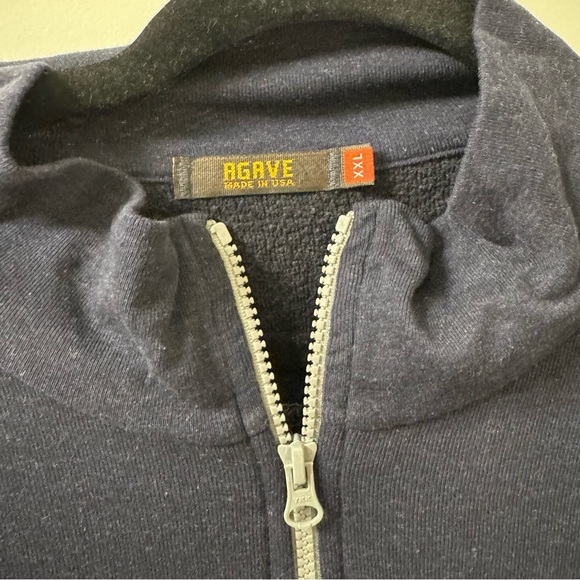 Agave Men’s Zip Up - Picture 2 of 3